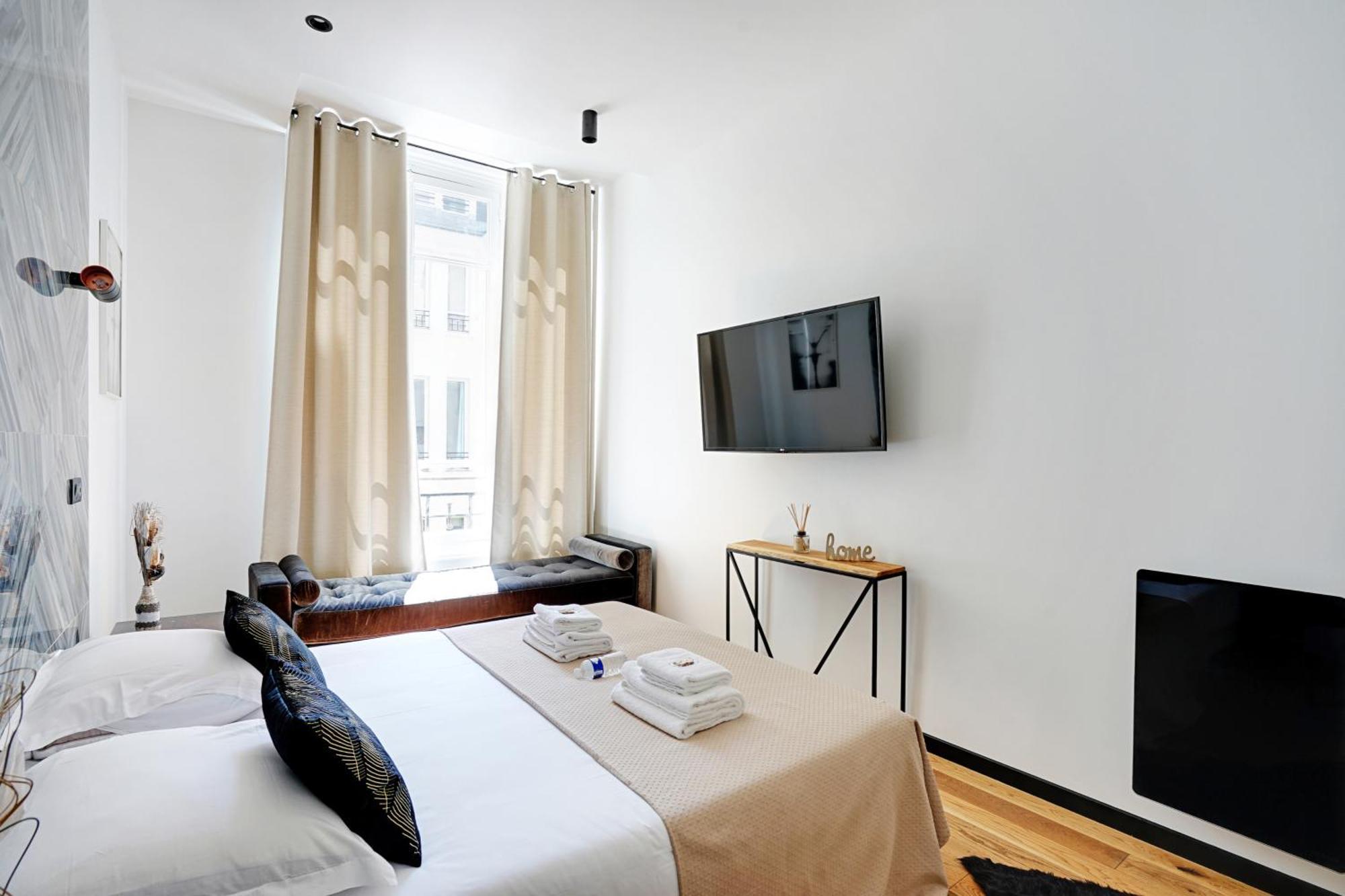 Luxurious Apartment - 2Br-8P -Champs Elysees パリ エクステリア 写真